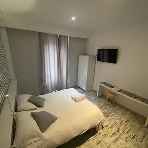 3* Bed & Breakfast Moshi Moshi