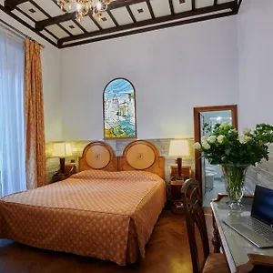 4* Hotel Farnese